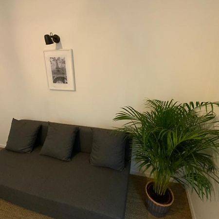 Apartamento Quartier bas Montreuil à 3minutes du métro Exterior foto